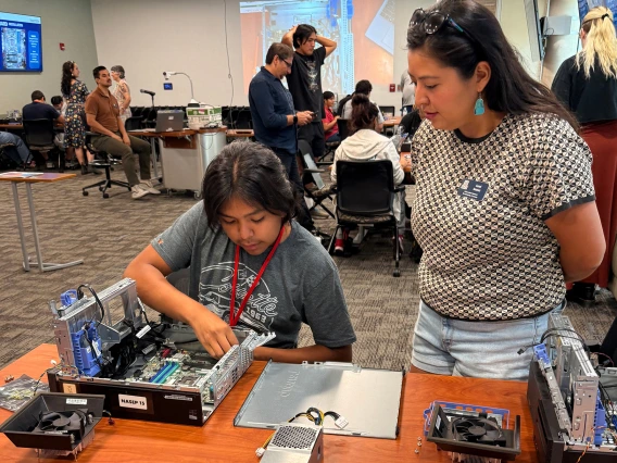 NAEP Students Dive Into Computer Building